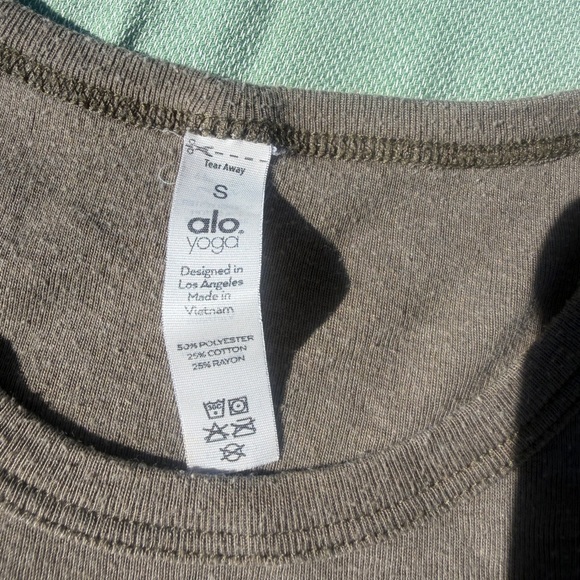 Alo Olive Green Crop Top - Picture 2 of 4